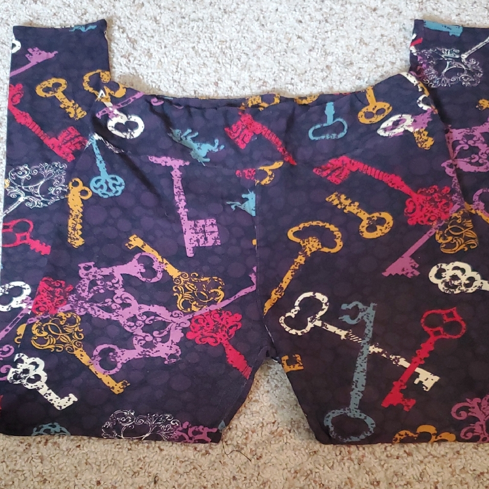 #L033 (CH) NWOT LuLaRoe Unicorn Multicolor Patterned Leggings